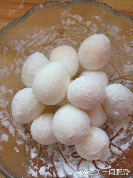 女性右脸痣的意义