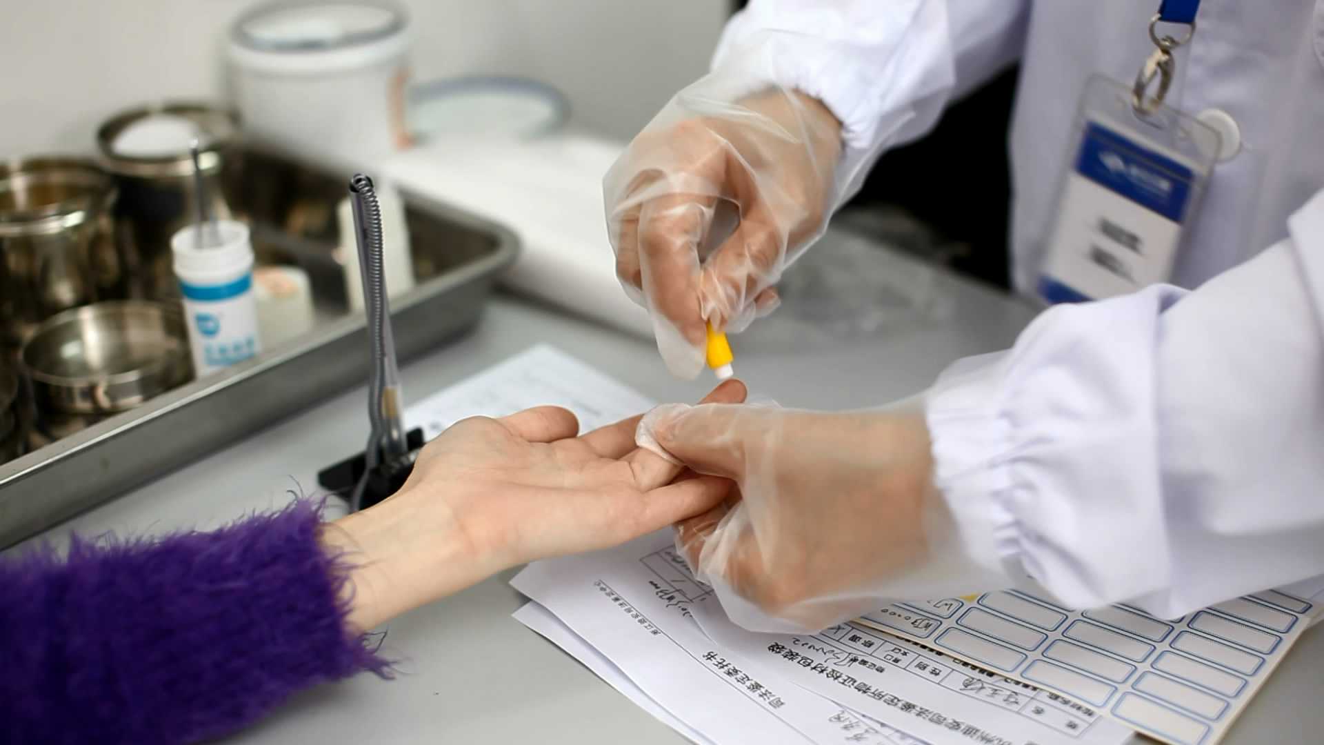 年轻时惊为天人，老了不能看，4位越整越丑的女明星，真的好可惜