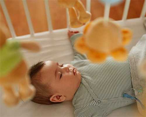 袜子上有破洞怎么办？教你一个窍门，袜子变得完好如初，方法真棒